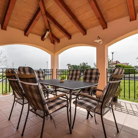 Apartment Rea Rasa